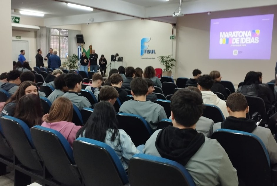 Jovens desenvolvem soluções para desafios reais durante maratona de inovação em Garibaldi
