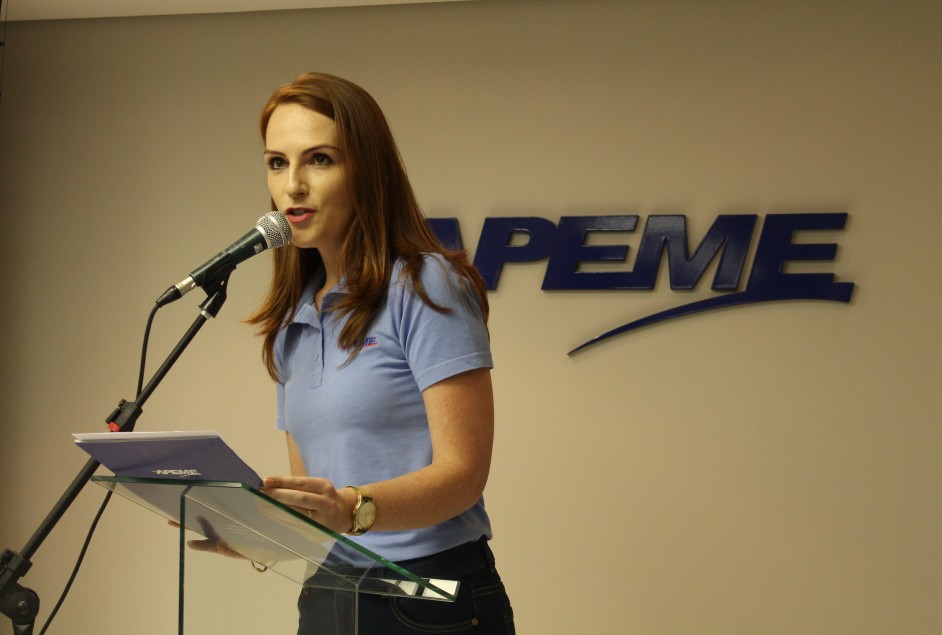 Rosângela da Costa toma posse para segundo mandato da Apeme