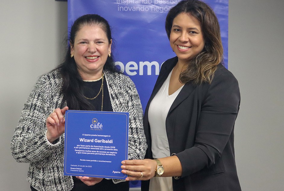 Apeme homenageia associados na 3ª edição do Café com Experiência