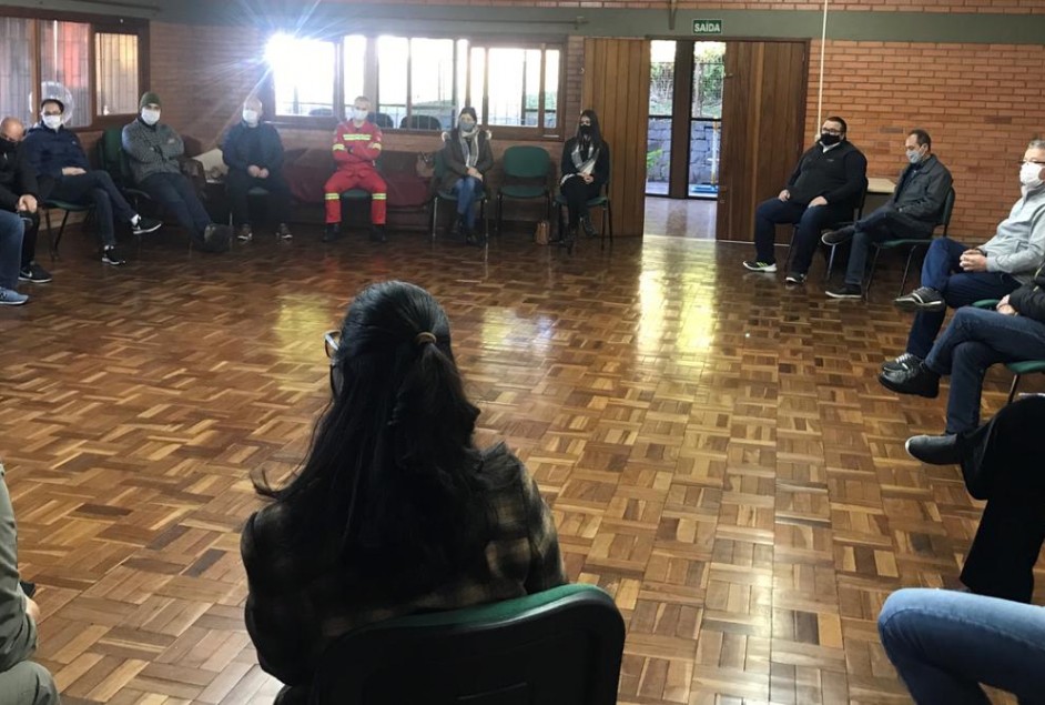 Integrantes do Comitê de Atenção ao Coronavírus debatem as novas determinações do Governo do Estado