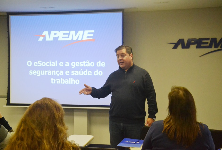 Como o eSocial impacta a sua empresa?