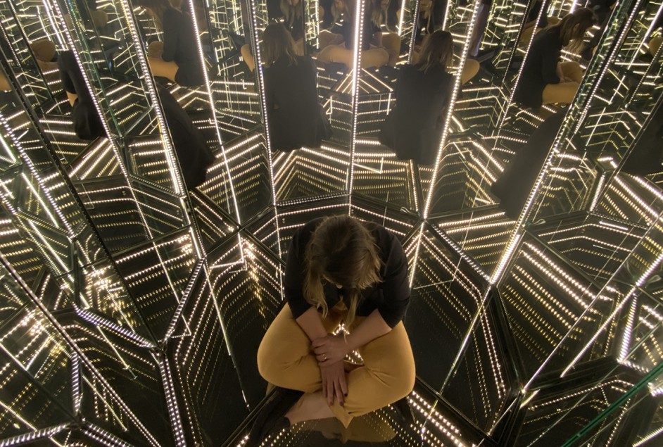 Com participação da Modelo Vidros,  "Labirinto de espelhos" é uma das atrações da Mostra Elite, em Porto Alegre