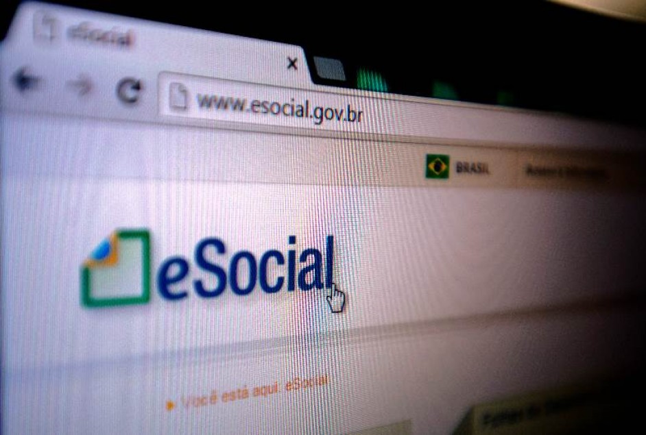 Empresas devem começar a adesão ao eSocial a partir de 16 de julho