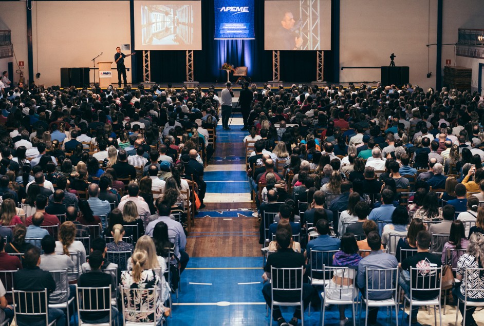 Navegador Amyr Klink ancora em Garibaldi para contar sua inspiradora trajetória